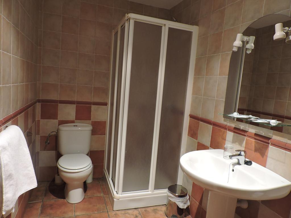 Hostal Villa De Navarrete Extérieur photo